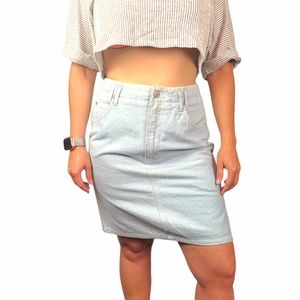 Vintage High Waisted Lightwash Denim Skirt Size 10